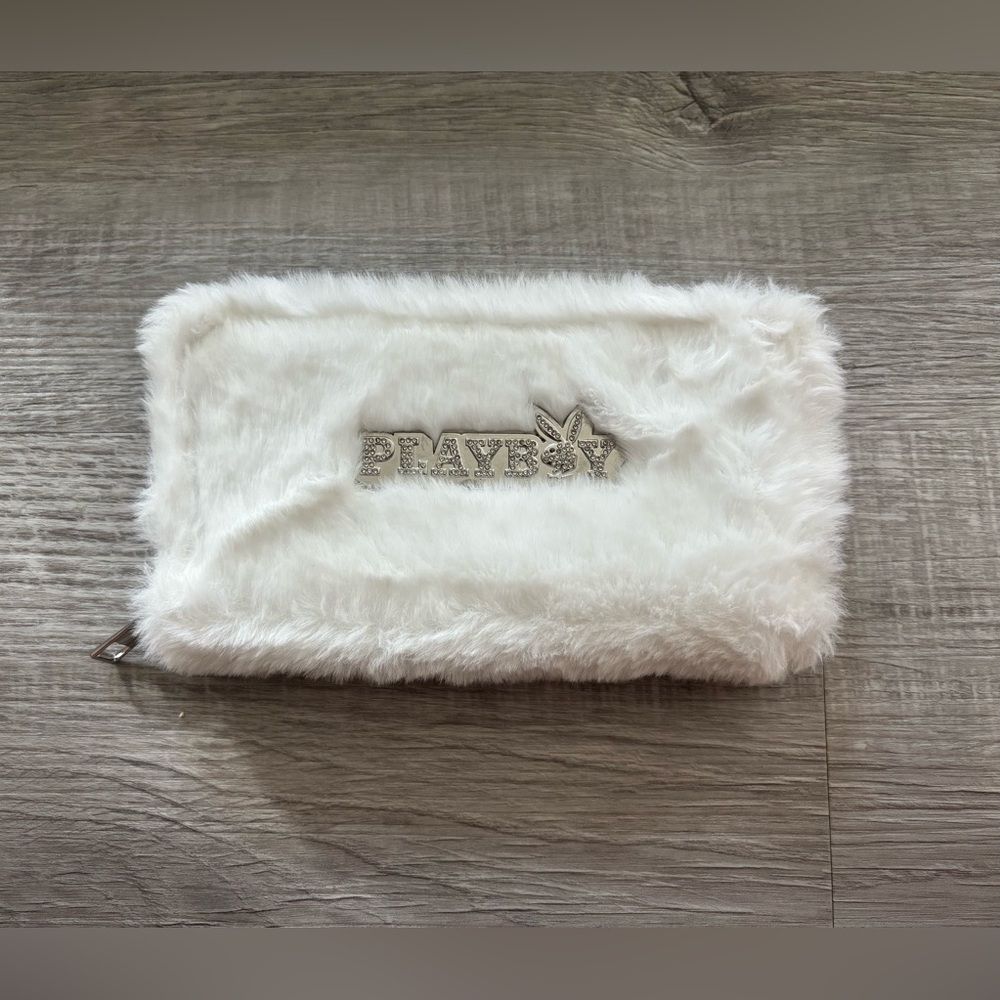 PLAYBOY White Furry Wallet